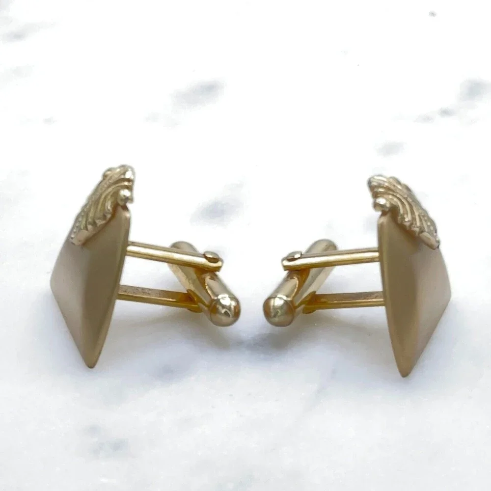 Swank Brushed Gold Matte Look w/ Top Accent Mens Bullet Back Elegant Cufflinks